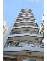 プレール新宿余丁町